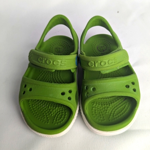 CROCS Baby Sandals Size 4 Green And White Waterproof Hoop And Loops - Picture 2 of 7